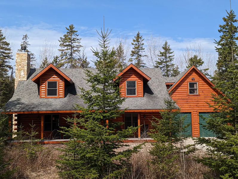 17. The Refuge Log Home, Sister Bay
